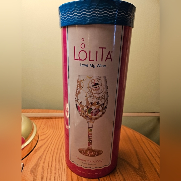 Lolita handpainted wine glass for the Birthday Girl - Picture 7 of 8
